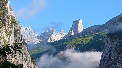 La webcam de Camarmeña mejora su calidad y refuerza una de las vistas más espectaculares del Urriellu