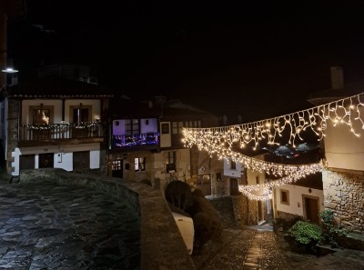 Fechas de los encendidos navideños en Asturias: así queda el calendario para 2025