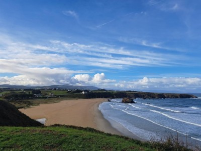 Asturias suma 16 banderas azules en 2026 y buena parte de ellas pueden seguirse en directo a través de Webcams de Asturias